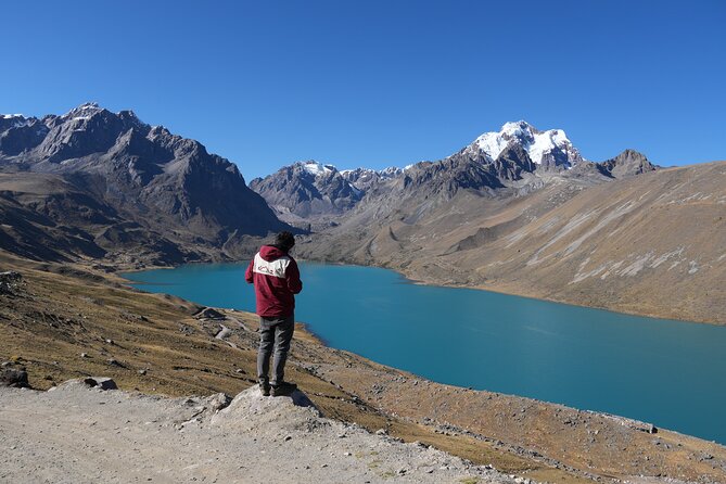 Singrenacocha Lake: A Hidden Andean Treasure of Peru